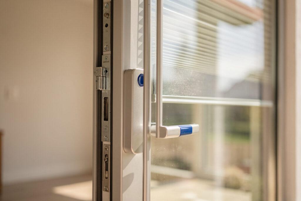 Sicherheit, Sonnenschutz und Energieeffizienz – ASS Fensterbau